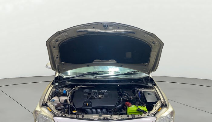 2013 Toyota Corolla Altis GL PETROL, CNG, Manual, 1,06,959 km, Open Bonet