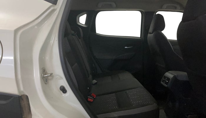 2025 Nissan MAGNITE N-Connecta B4D 1.0 Petrol MT, Petrol, Manual, 2,786 km, Right Side Rear Door Cabin