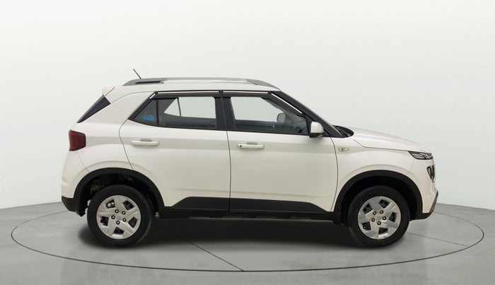 2020 Hyundai VENUE S 1.2, Petrol, Manual, 29,837 km, Right Side View