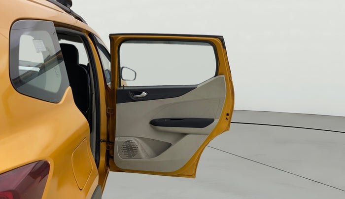 2020 Renault TRIBER RXZ AMT, Petrol, Automatic, 37,499 km, RHS Rear Door