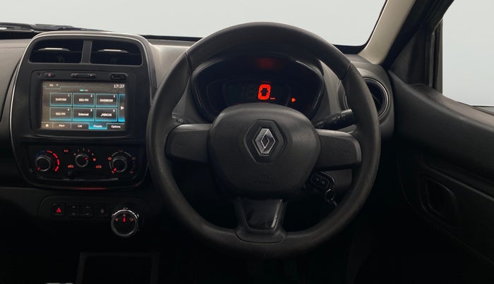 2017 Renault Kwid RXT 1.0 AMT, Petrol, Automatic, 1,01,121 km, Steering Wheel Close Up