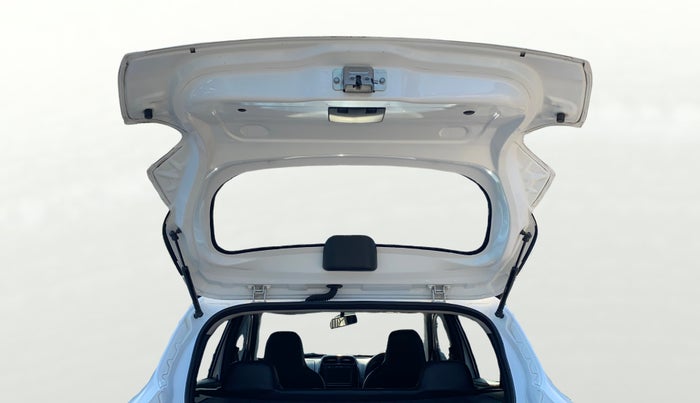 2019 Renault Kwid RXT 1.0 AMT (O), Petrol, Automatic, 21,427 km, Boot Door Open