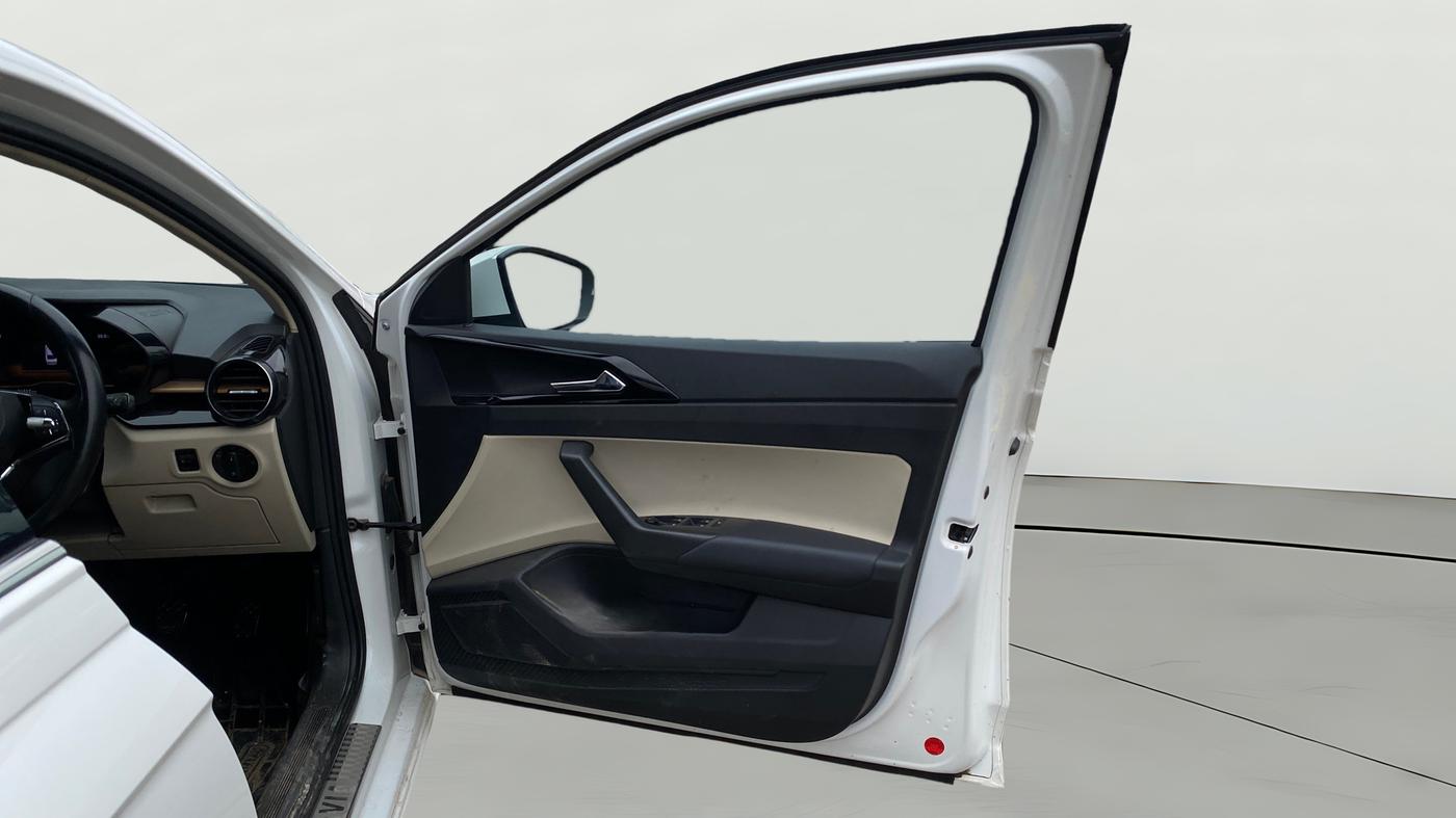 2022 Skoda SLAVIA STYLE 1.0L TSI MT, Petrol, Manual, 24,312 km, RHS Front Door