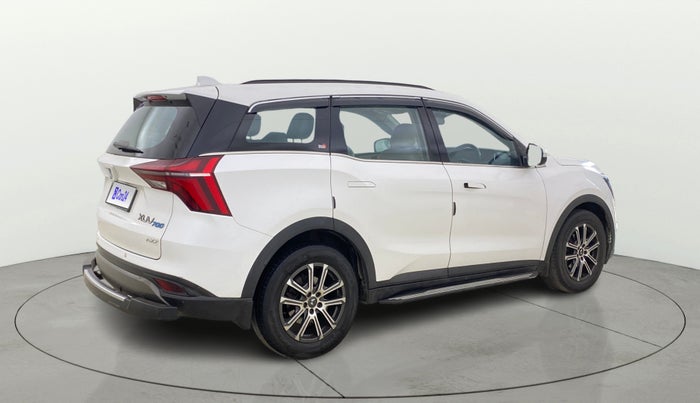 2021 Mahindra XUV700 AX 7 P AT 7 STR, Petrol, Automatic, 67,131 km, Right Back Diagonal