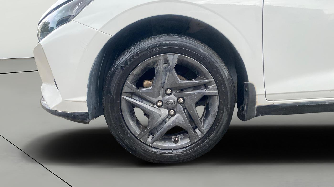 2021 Hyundai NEW I20 SPORTZ 1.2 MT, Petrol, Manual, 23,749 km, Left Front Wheel