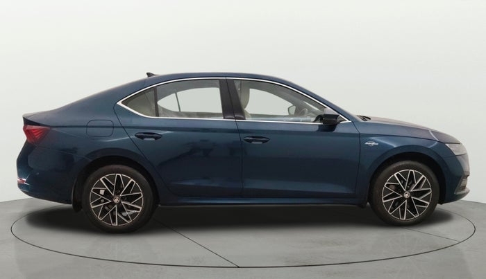 2023 Skoda Octavia L&K 2.0 AT, Petrol, Automatic, 41,459 km, Right Side View