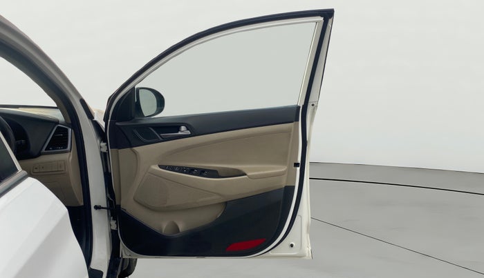 2018 Hyundai Tucson GLS 2WD AT PETROL, Petrol, Automatic, 92,925 km, RHS Front Door