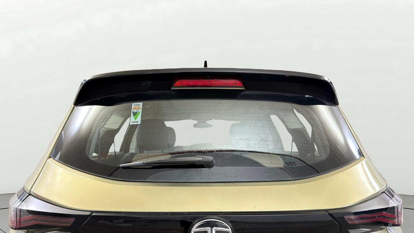 2022 Tata Safari XZA PLUS KAZIRANGA, Diesel, Automatic, 56,987 km, Rear Windshield