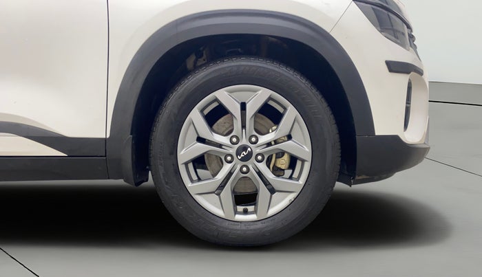 2023 KIA SELTOS HTX 1.5 DIESEL IMT, Diesel, Manual, 70,119 km, Right Front Wheel