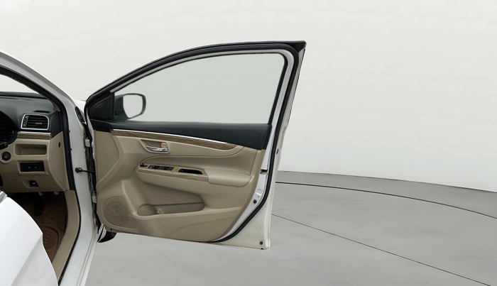 2019 Maruti Ciaz ALPHA 1.5 SHVS PETROL, Petrol, Manual, 64,037 km, RHS Front Door