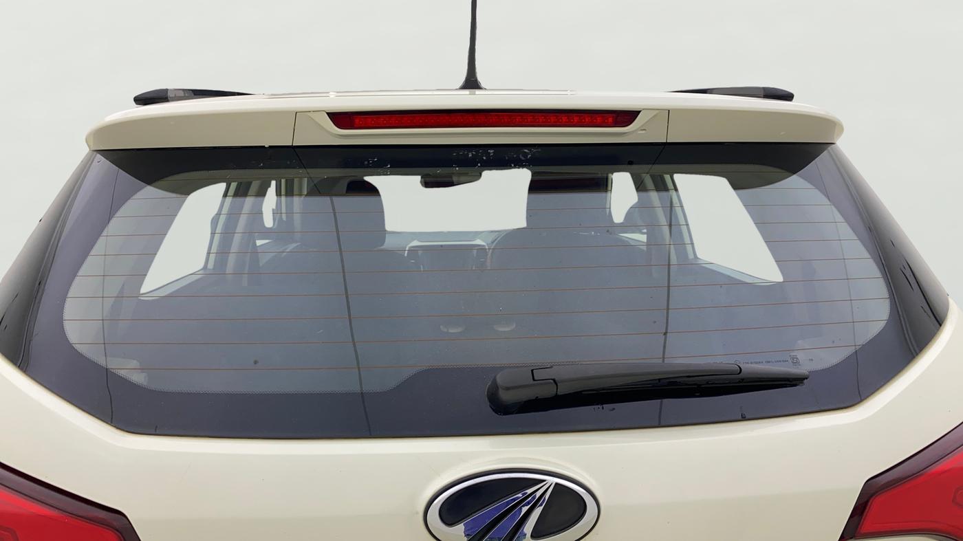 2021 Mahindra XUV300 W8 (O) 1.2 PETROL, Petrol, Manual, 78,893 km, Rear Windshield