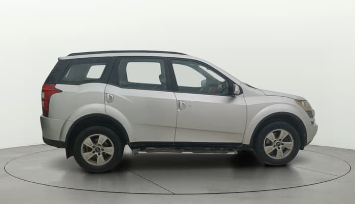 2014 Mahindra XUV500 W8, Diesel, Manual, 1,24,651 km, Right Side View