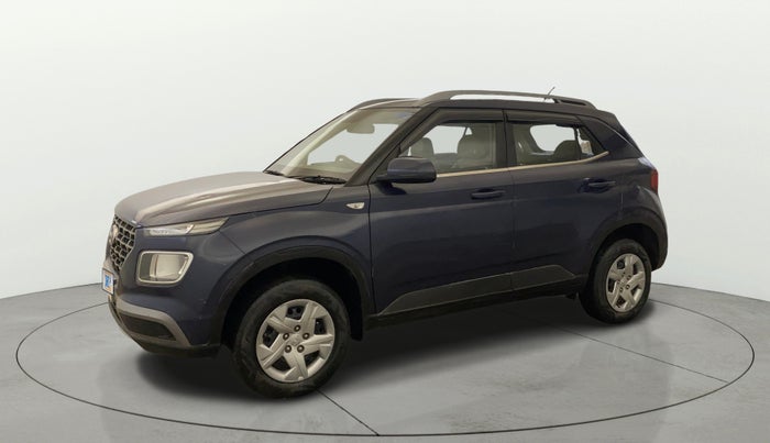 2021 Hyundai VENUE S 1.2, Petrol, Manual, 31,948 km, Left Front Diagonal