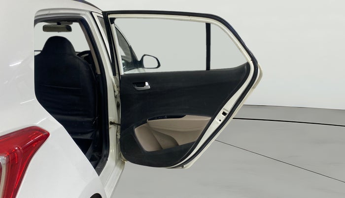 2016 Hyundai Grand i10 SPORTZ 1.2 KAPPA VTVT, CNG, Manual, 83,573 km, RHS Rear Door