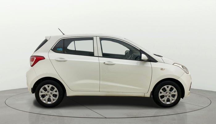 2016 Hyundai Grand i10 MAGNA 1.2 KAPPA VTVT, Petrol, Manual, 77,533 km, Right Side View