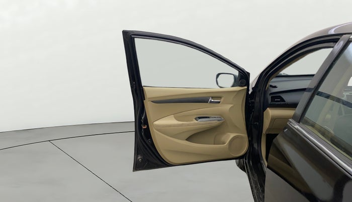 2013 Honda City 1.5L I-VTEC V MT SUNROOF, Petrol, Manual, 1,34,141 km, LHS Front Door