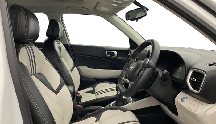 2024 Hyundai VENUE SX 1.2 PETROL, Petrol, Manual, 40,251 km, Right Side Front Door Cabin