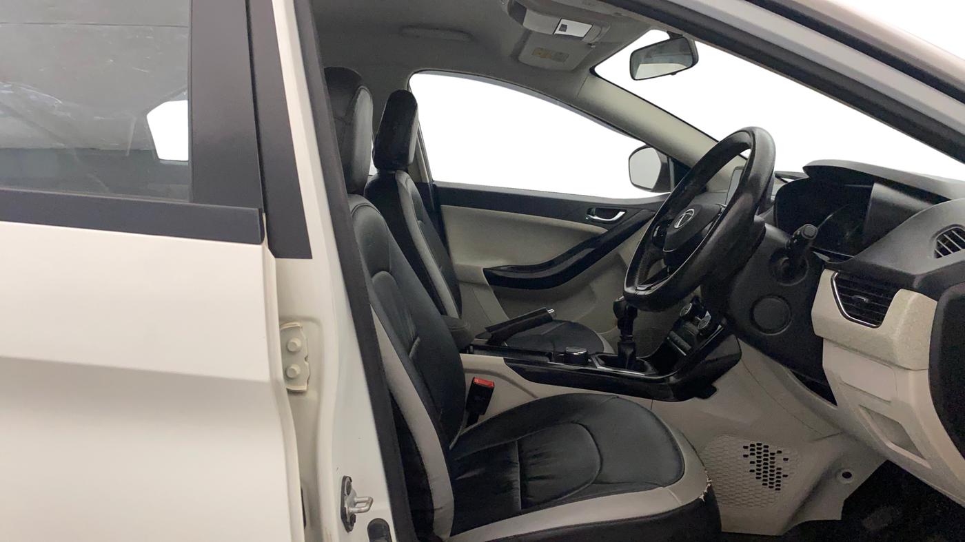 2022 Tata NEXON XZ PLUS PETROL, Petrol, Manual, 20,033 km, Right Side Front Door Cabin