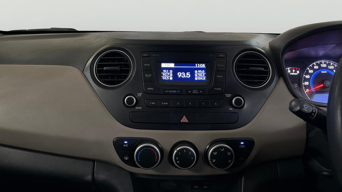 2016 Hyundai Grand i10 SPORTZ 1.2 KAPPA VTVT, Petrol, Manual, 74,786 km, Air Conditioner