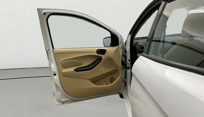 2017 Ford Figo Aspire TITANIUM 1.2 PETROL, Petrol, Manual, 98,248 km, LHS Front Door