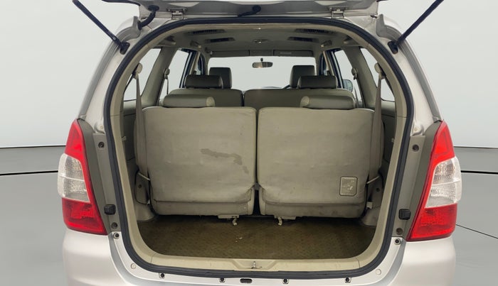 2014 Toyota Innova 2.5 GX 8 STR, Diesel, Manual, 1,07,663 km, Boot Open Zoomed View