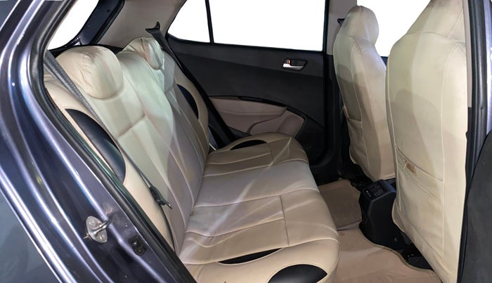 2014 Hyundai Grand i10 SPORTZ 1.2 KAPPA VTVT, Petrol, Manual, 41,599 km, Right Side Rear Door Cabin