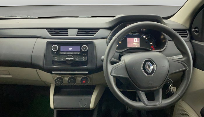 2022 Renault TRIBER RXL MT, Petrol, Manual, 51,342 km, Steering Wheel Close Up