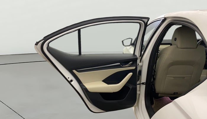 2022 Skoda Octavia STYLE 2.0, Petrol, Automatic, 43,532 km, LHS Rear Door