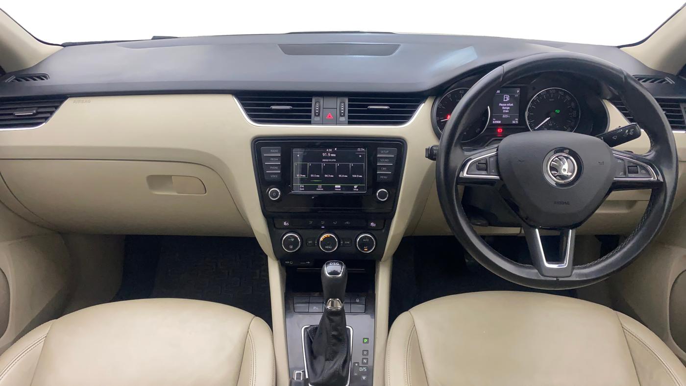 2016 Skoda Octavia STYLE PLUS AT 1.8 TSI, Petrol, Automatic, 63,863 km, Dashboard