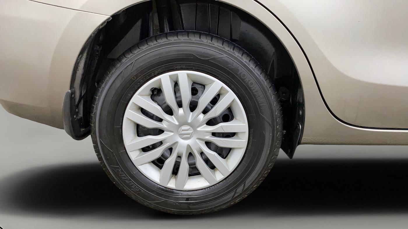 2017 Maruti Dzire VXI, Petrol, Manual, 68,519 km, Right Rear Wheel