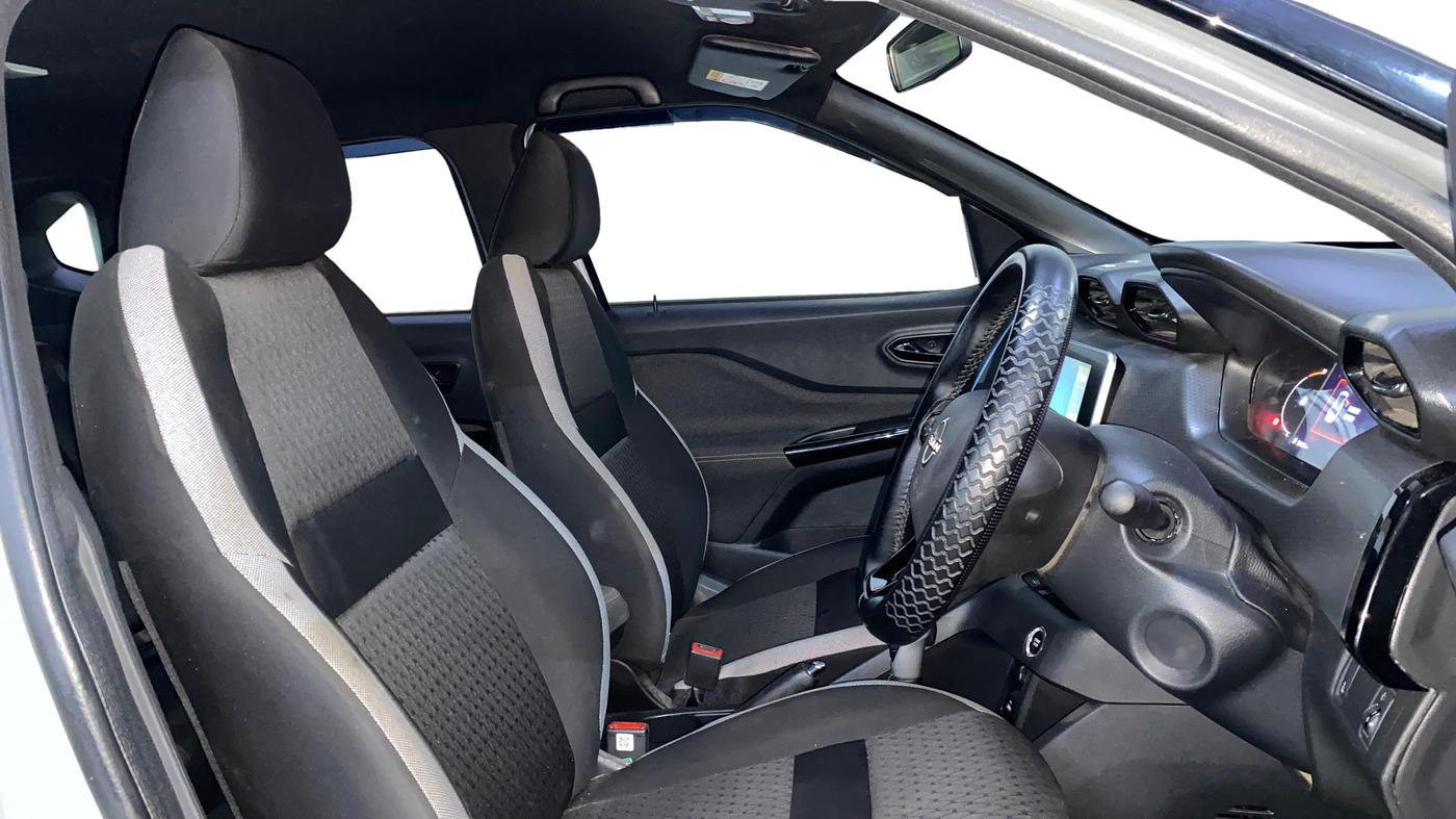 2023 Nissan MAGNITE XV CVT TURBO KURO EDITION , Petrol, Automatic, 19,904 km, Right Side Front Door Cabin