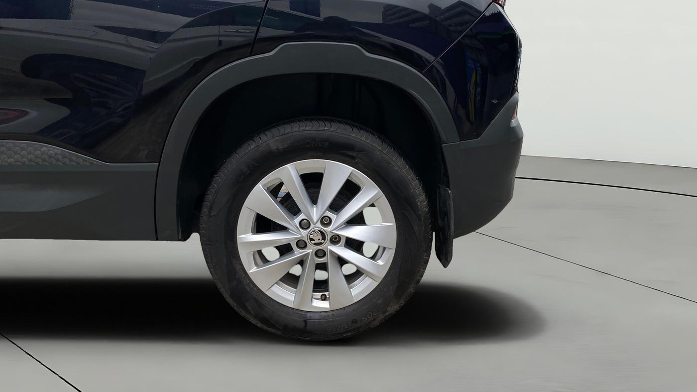2025 Skoda Kylaq Signature Plus AT, Petrol, Automatic, 7,274 km, Left Rear Wheel