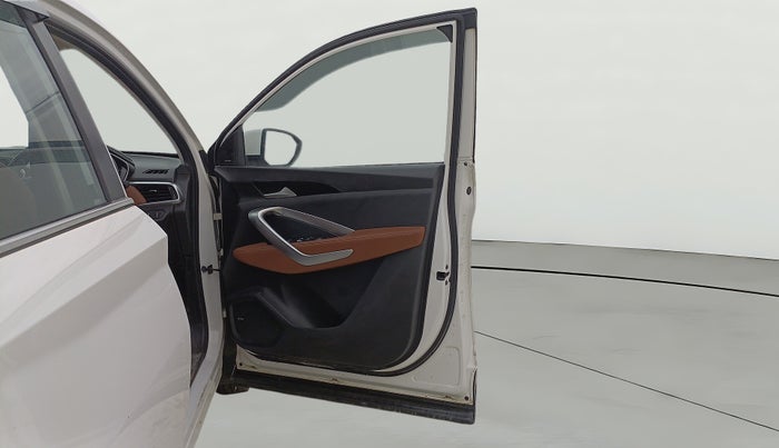 2021 MG HECTOR PLUS SELECT 2.0 DIESEL TURBO MT 7-STR, Diesel, Manual, 87,126 km, RHS Front Door