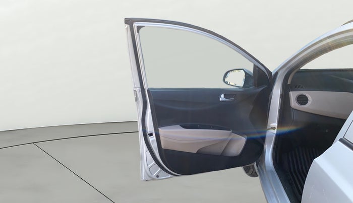 2016 Hyundai Grand i10 SPORTZ 1.2 KAPPA VTVT, Petrol, Manual, 61,818 km, LHS Front Door