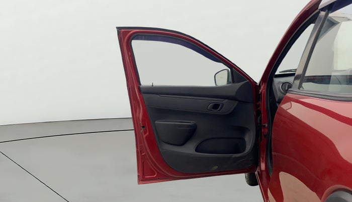 2017 Renault Kwid RXT 1.0, Petrol, Manual, 49,968 km, LHS Front Door