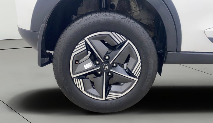 2024 Tata NEXON CREATIVE PLUS S 1.2 REVOTRON 7 DCA, Petrol, Automatic, 23,673 km, Right Rear Wheel