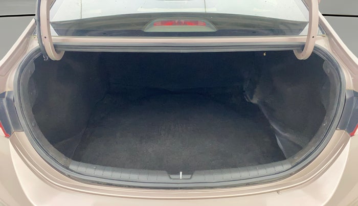 2019 Hyundai Verna 1.6 VTVT SX, Petrol, Manual, 78,537 km, Boot Open Zoomed View