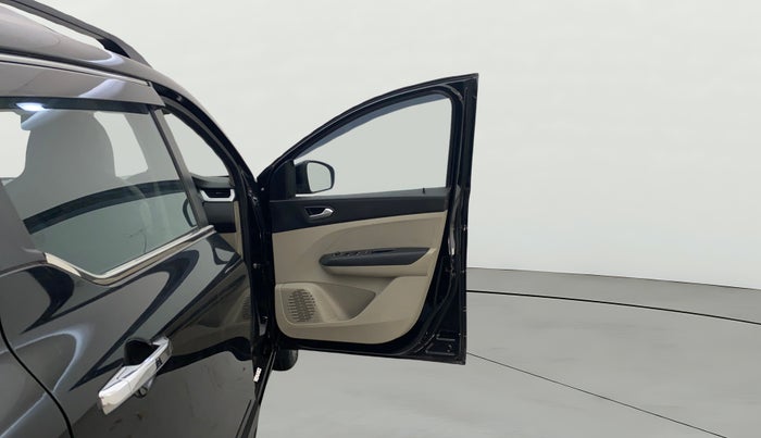 2024 Renault TRIBER RXZ, Petrol, Manual, 16,560 km, RHS Front Door