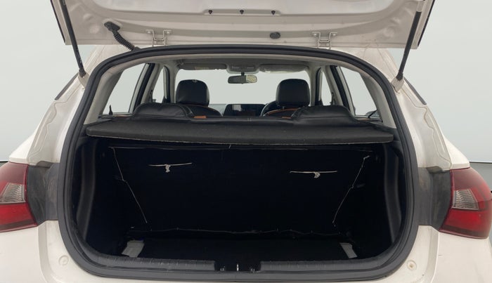 2020 Hyundai NEW I20 MAGNA 1.2 MT, Petrol, Manual, 38,736 km, Boot Open Zoomed View