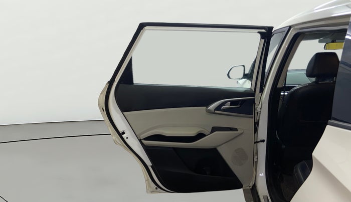 2023 KIA CARENS  PREMIUM 1.5 TURBO PETROL IMT 7 STR, Petrol, Manual, 45,765 km, LHS Rear Door