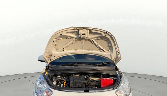 2017 Hyundai i10 SPORTZ (O) 1.2, Petrol, Manual, 35,320 km, Open Bonet