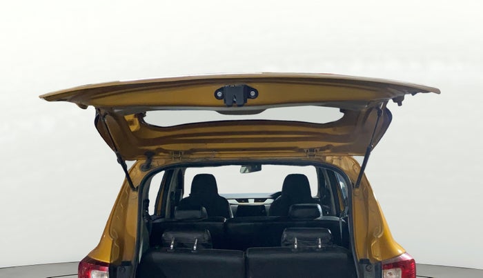 2020 Renault TRIBER RXZ, Petrol, Manual, 42,900 km, Boot Door Open