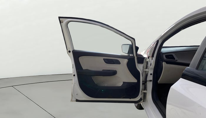 2022 Tata ALTROZ XM PLUS PETROL, Petrol, Manual, 69,373 km, LHS Front Door