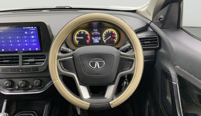 2023 Tata Harrier XE 2.0L KRYOTEC, Diesel, Manual, 1,04,313 km, Steering Wheel Close Up