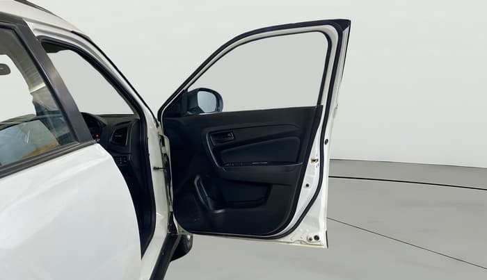2020 Maruti Vitara Brezza VXI, Petrol, Manual, 29,366 km, RHS Front Door