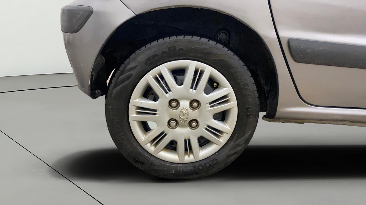 2014 Hyundai Santro Xing GLS, Petrol, Manual, 73,064 km, Right Rear Wheel