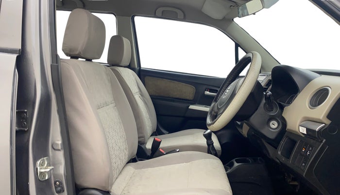 2013 Maruti Wagon R 1.0 VXI, Petrol, Manual, 79,744 km, Right Side Front Door Cabin