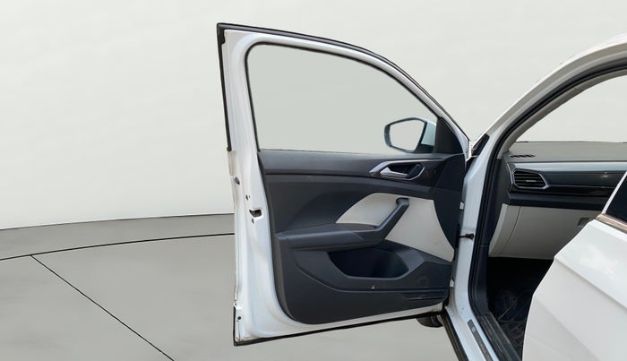 2021 Volkswagen TAIGUN TOPLINE 1.0 TSI AT, Petrol, Automatic, 53,910 km, LHS Front Door