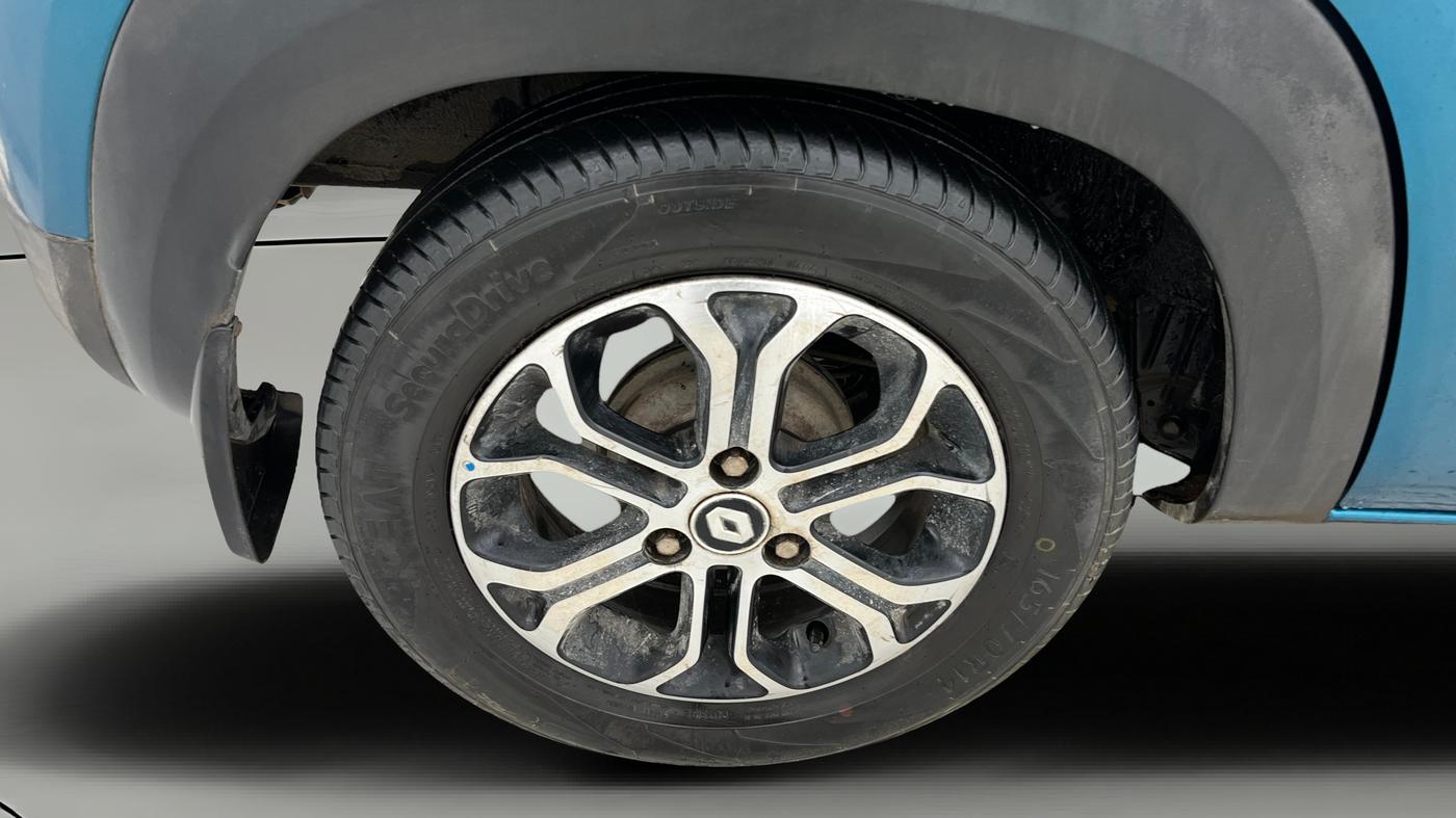 2020 Renault Kwid CLIMBER 1.0 AMT (O), CNG, Automatic, 72,002 km, Right Rear Wheel