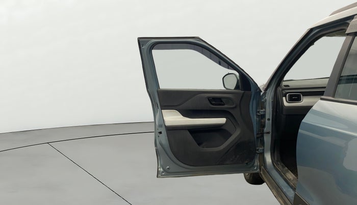 2024 Tata PUNCH ACCOMPLISHED DAZZLE SUNROOF CNG MT, CNG, Manual, 39,700 km, LHS Front Door